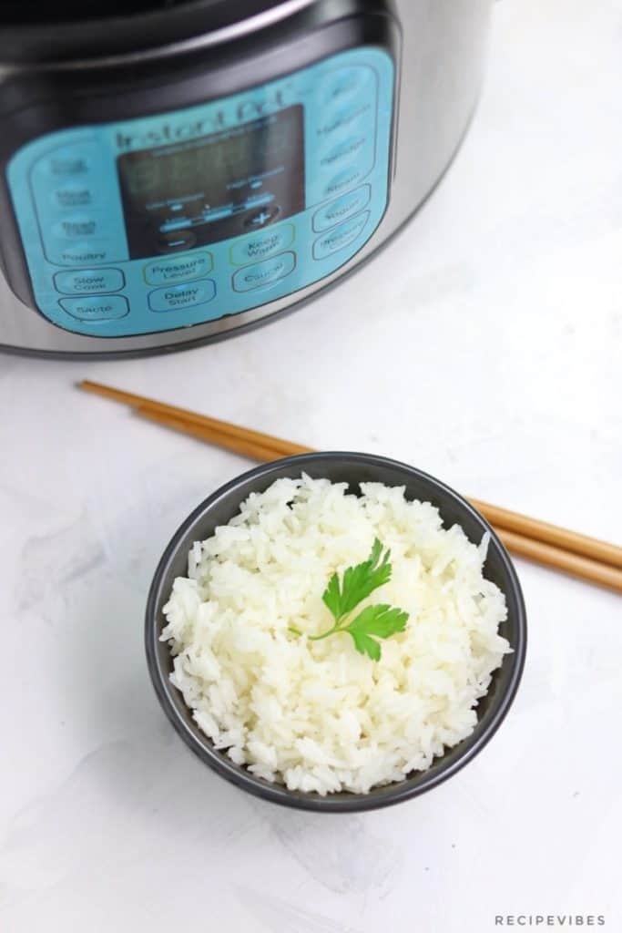 cooked jasmine rice