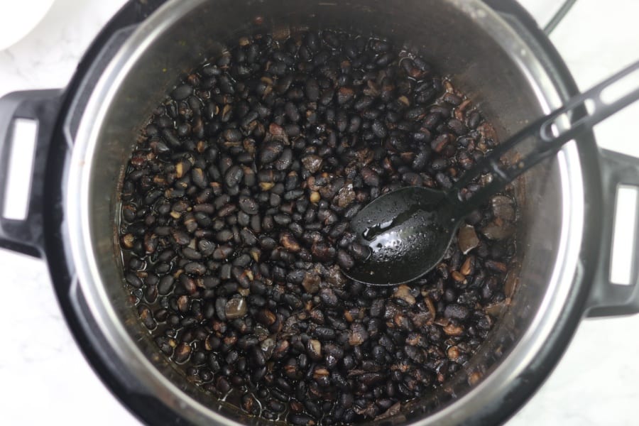 cooked black beans in instant pot