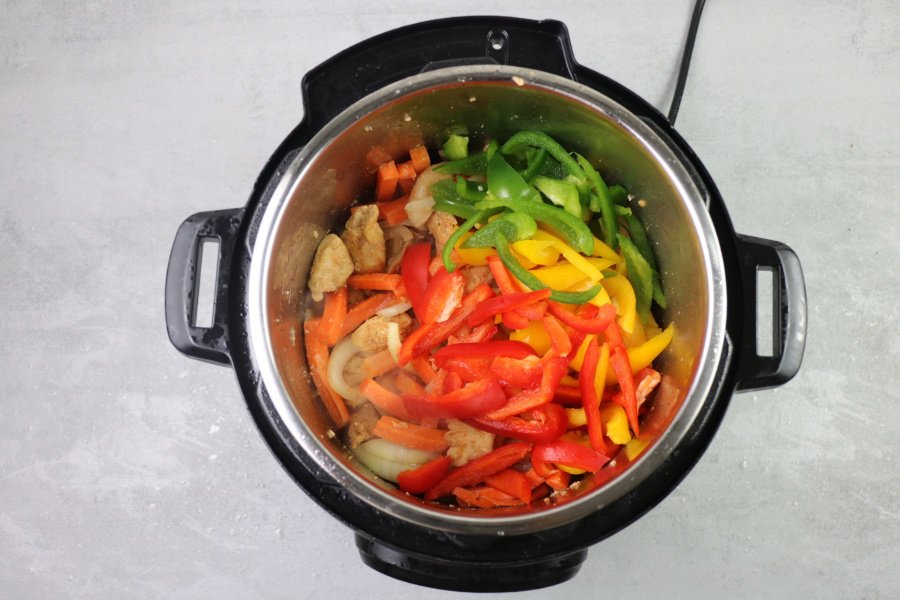 add vegetables in the pot