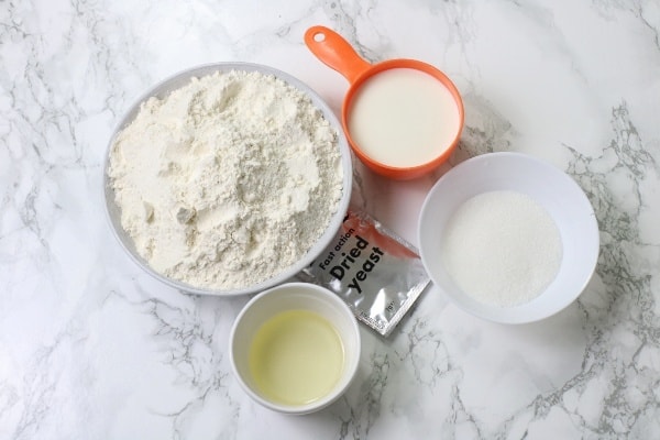 picture showing ingredients for easy bread recipe