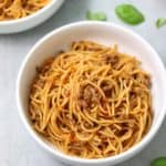 instant pot spaghetti in white bowl