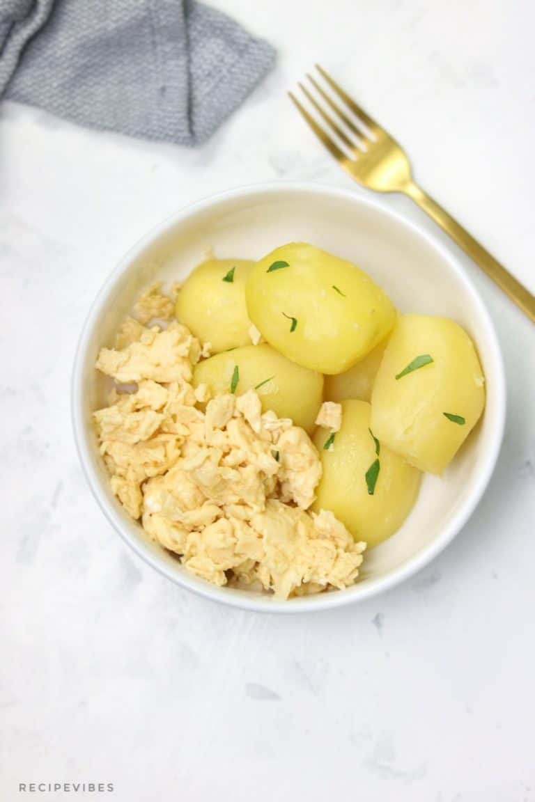 boiled potatoes served with scrambled eggs