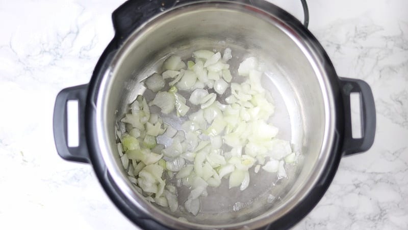 saute onions in instant pot