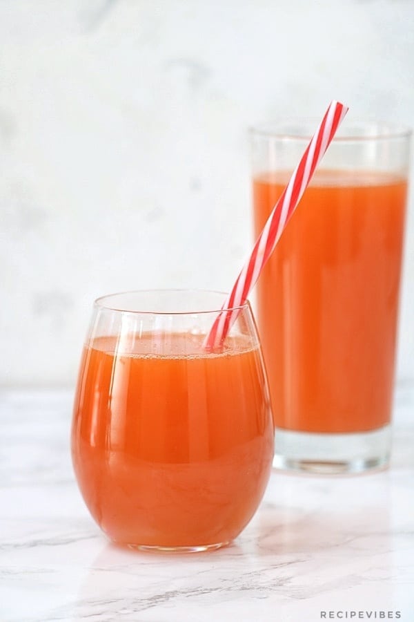 carrot juice in 2 cups