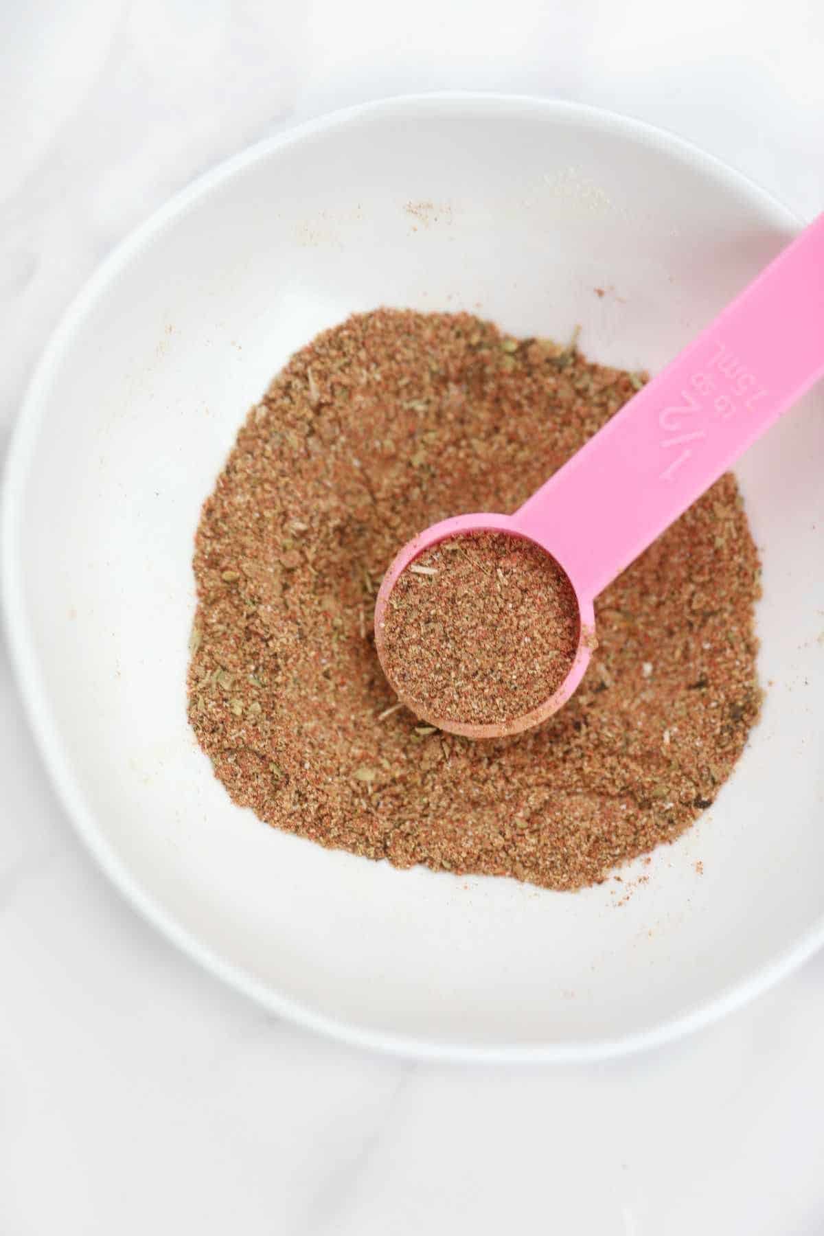 steak dry rub in a small mixing bowl.