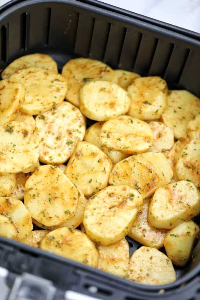 Air Fryer Sliced Potatoes (Potato Slices In Air Fryer) Recipe Vibes