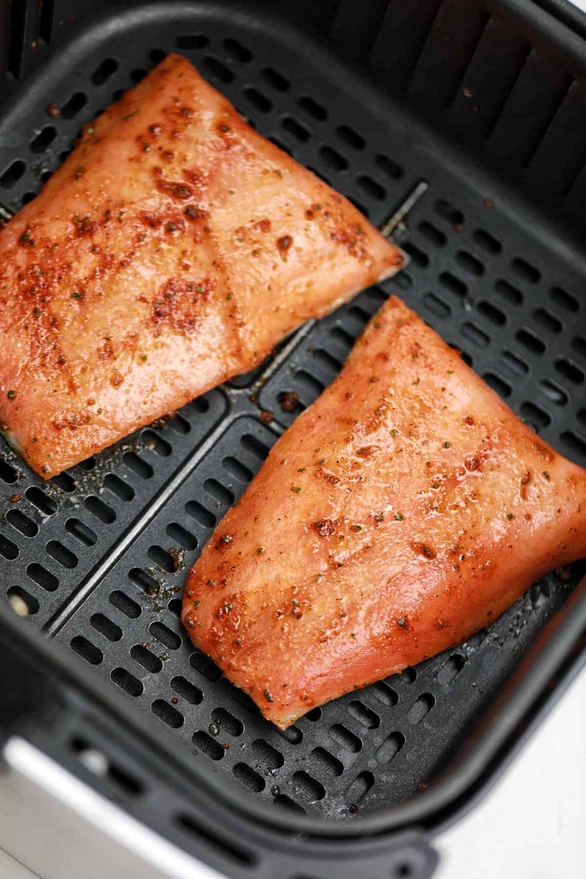seasoned frozen salmon fillets in air fryer.